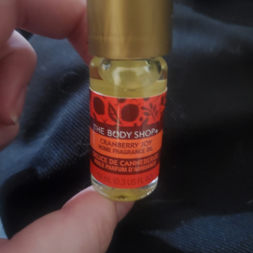 The Body Shop Cranberry Joy Home Fragrance Oil